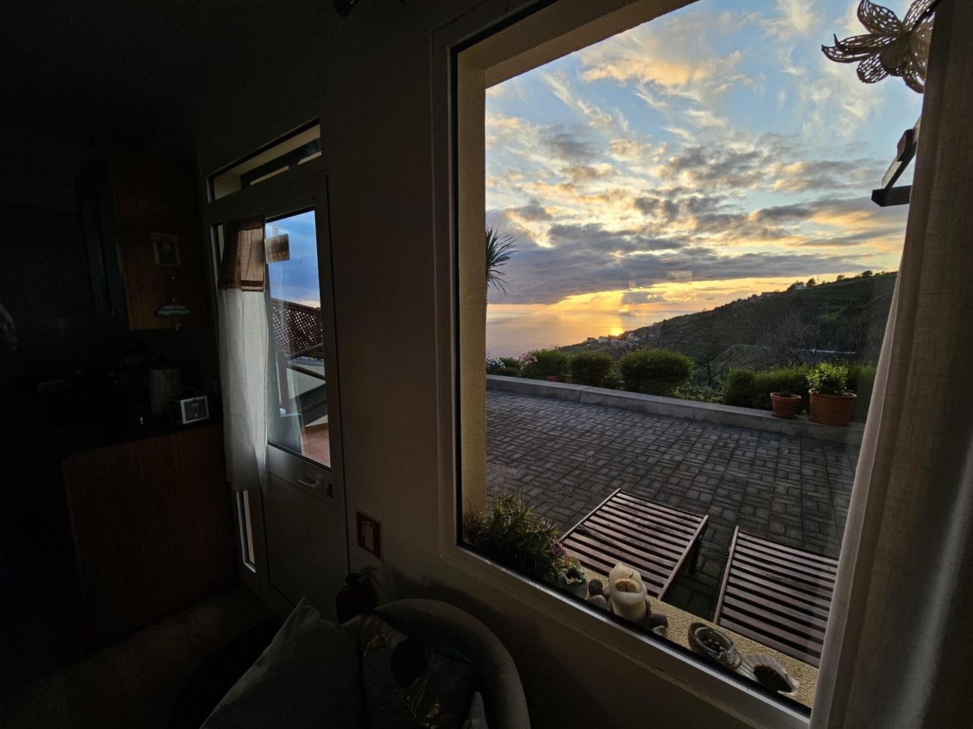 Sunset Refuge Appartement Fajã da Ovelha Buitenkant foto